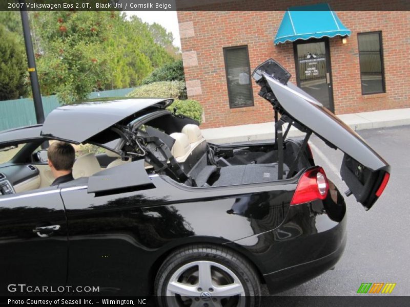 Black Uni / Cornsilk Beige 2007 Volkswagen Eos 2.0T