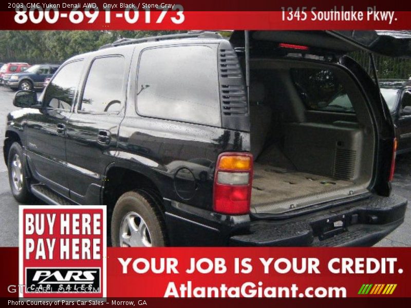 Onyx Black / Stone Gray 2003 GMC Yukon Denali AWD
