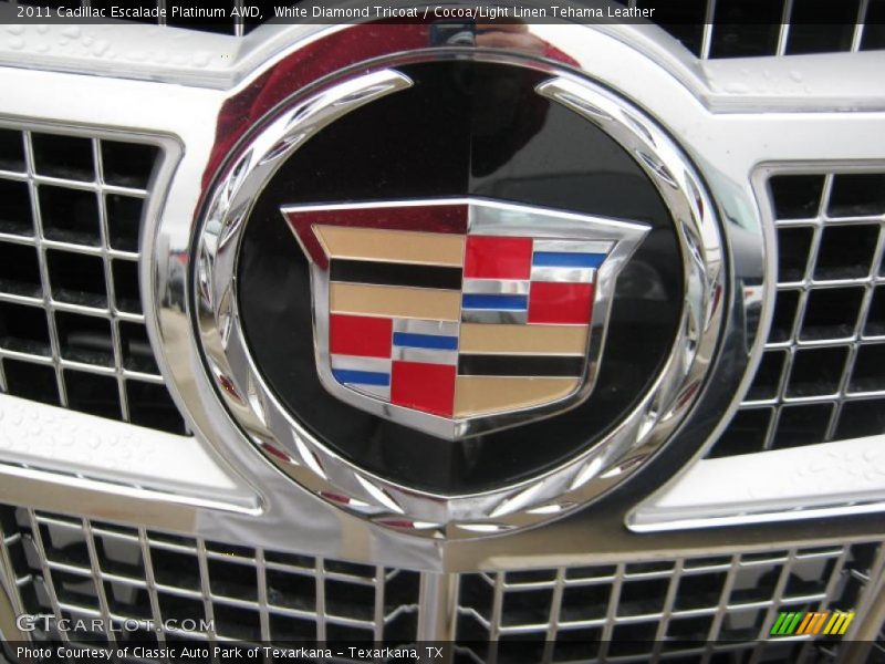  2011 Escalade Platinum AWD Logo