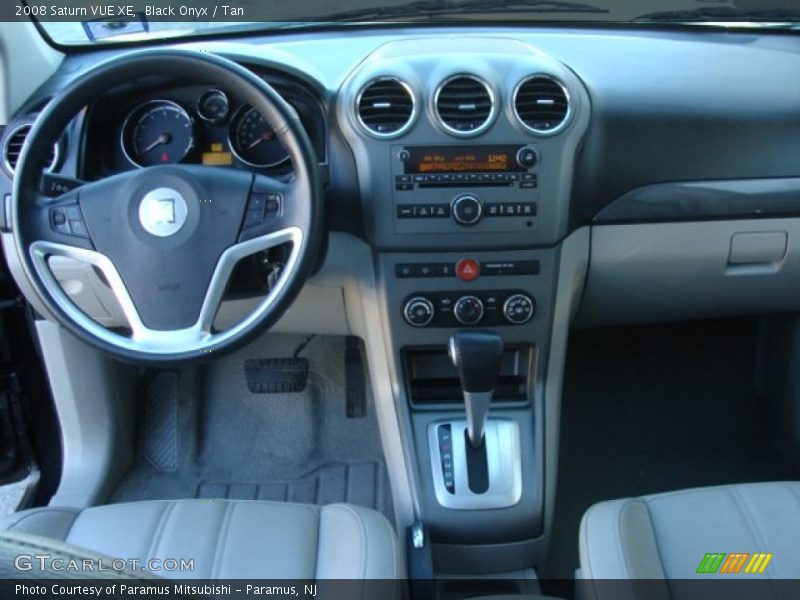 Black Onyx / Tan 2008 Saturn VUE XE