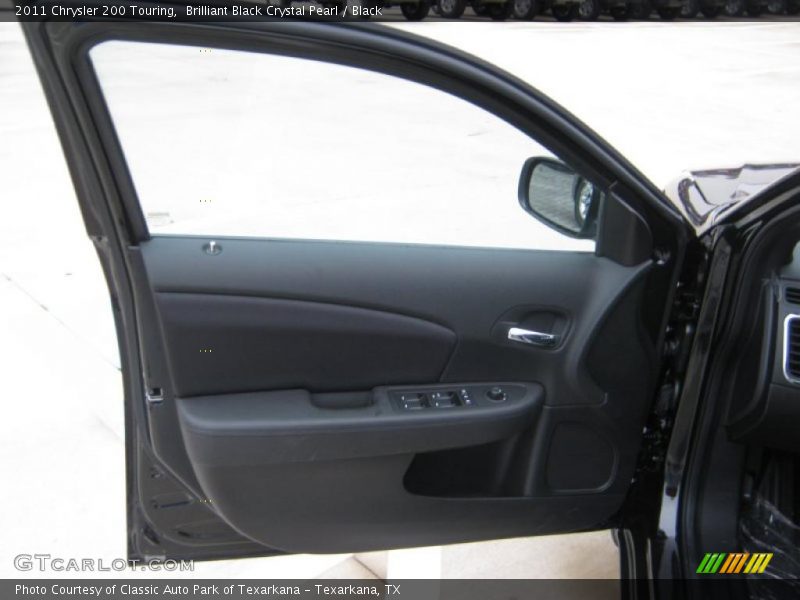 Door Panel of 2011 200 Touring