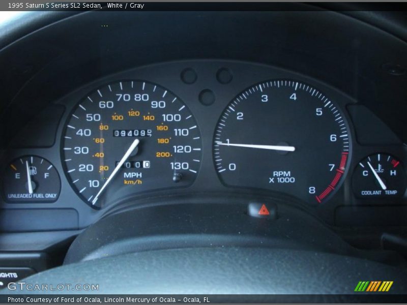 White / Gray 1995 Saturn S Series SL2 Sedan