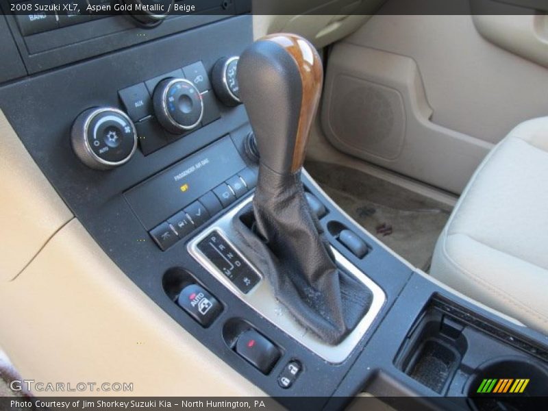 Aspen Gold Metallic / Beige 2008 Suzuki XL7