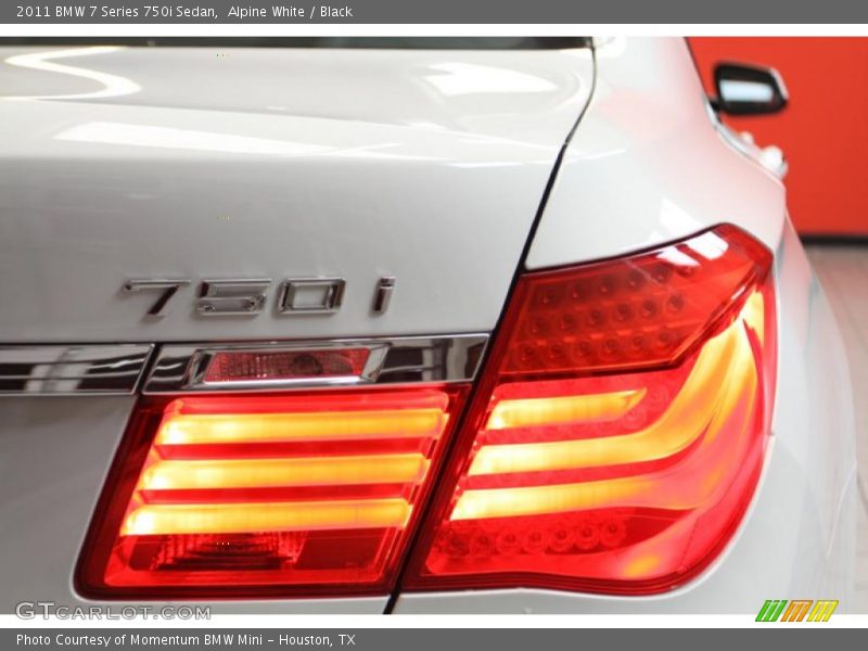  2011 7 Series 750i Sedan Logo