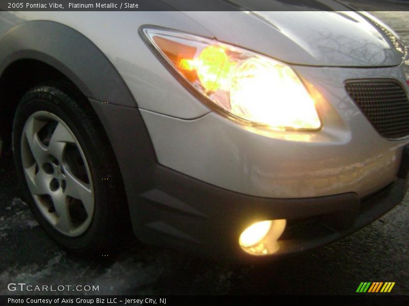 Platinum Metallic / Slate 2005 Pontiac Vibe