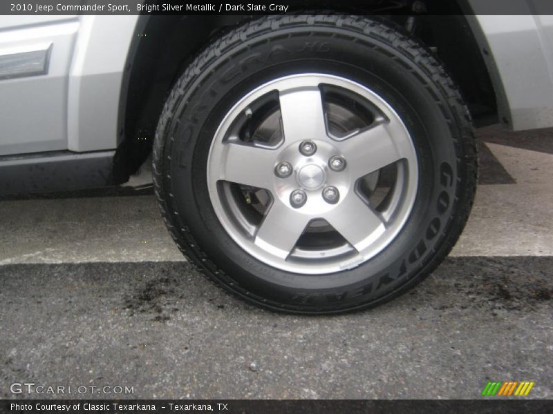 Bright Silver Metallic / Dark Slate Gray 2010 Jeep Commander Sport