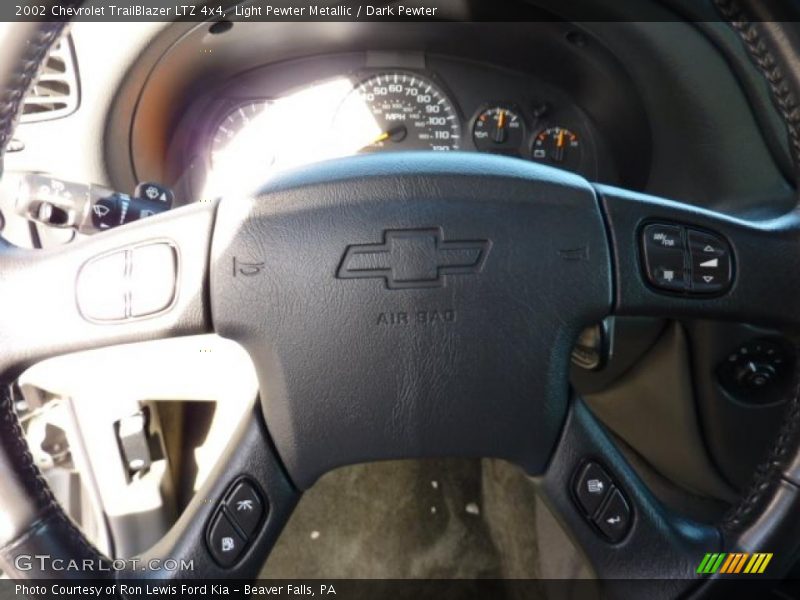 Light Pewter Metallic / Dark Pewter 2002 Chevrolet TrailBlazer LTZ 4x4