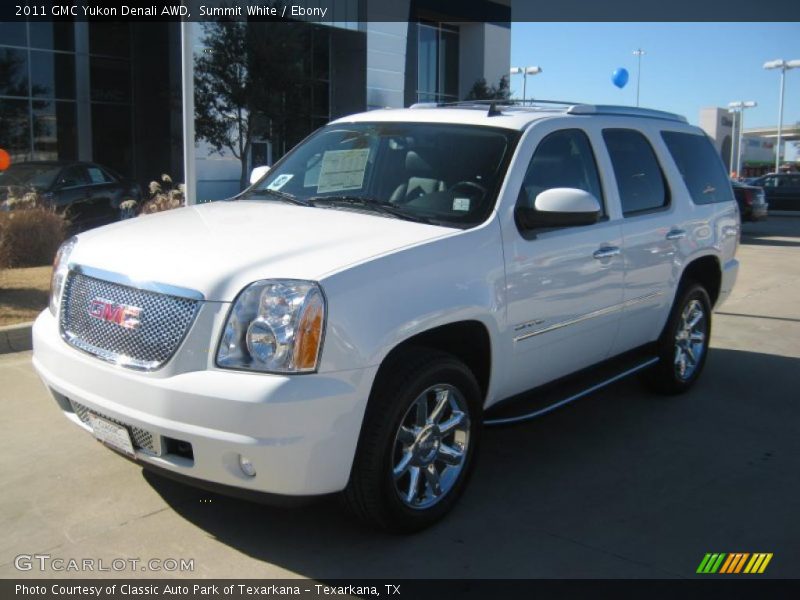 Summit White / Ebony 2011 GMC Yukon Denali AWD