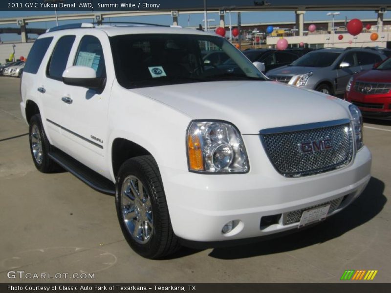 Summit White / Ebony 2011 GMC Yukon Denali AWD