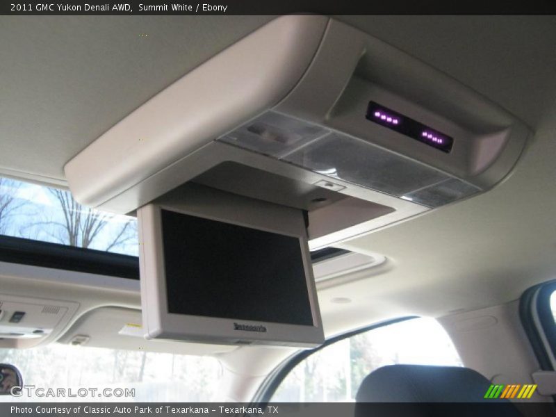 Summit White / Ebony 2011 GMC Yukon Denali AWD
