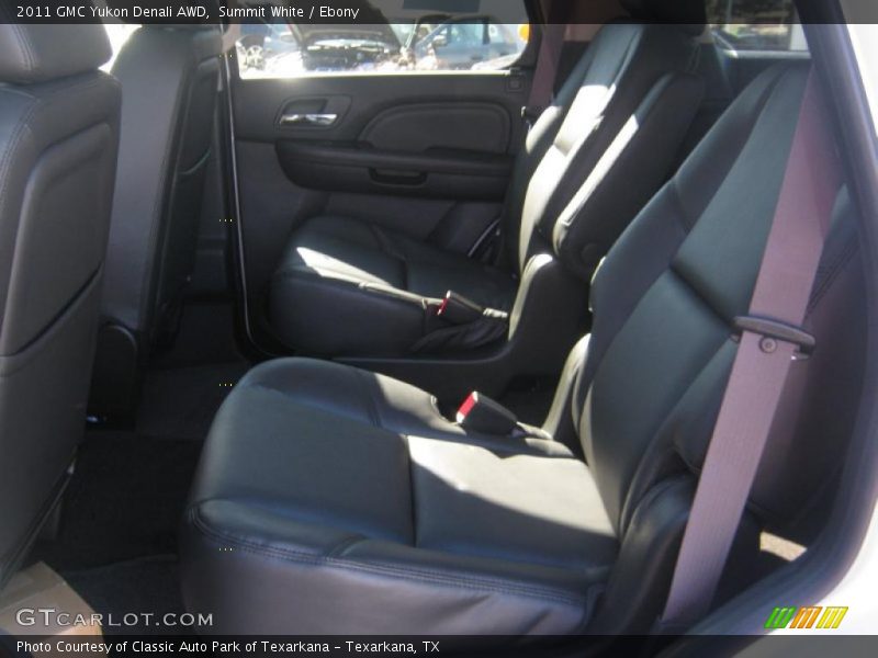 Summit White / Ebony 2011 GMC Yukon Denali AWD