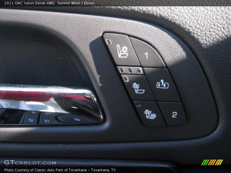 Summit White / Ebony 2011 GMC Yukon Denali AWD