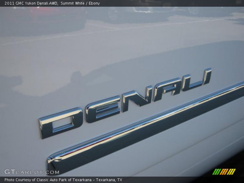 Summit White / Ebony 2011 GMC Yukon Denali AWD