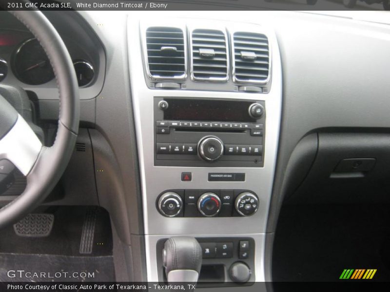 White Diamond Tintcoat / Ebony 2011 GMC Acadia SLE