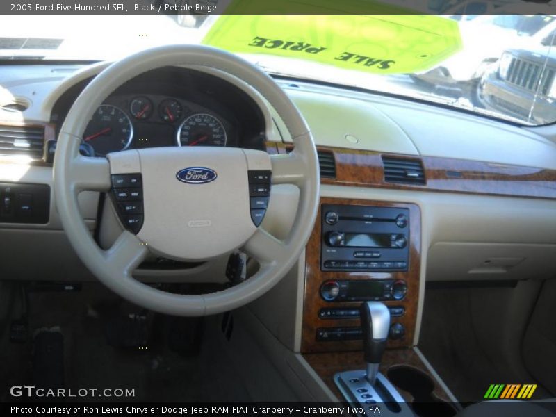Black / Pebble Beige 2005 Ford Five Hundred SEL