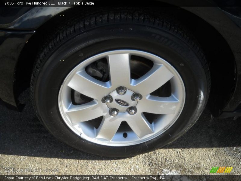 Black / Pebble Beige 2005 Ford Five Hundred SEL