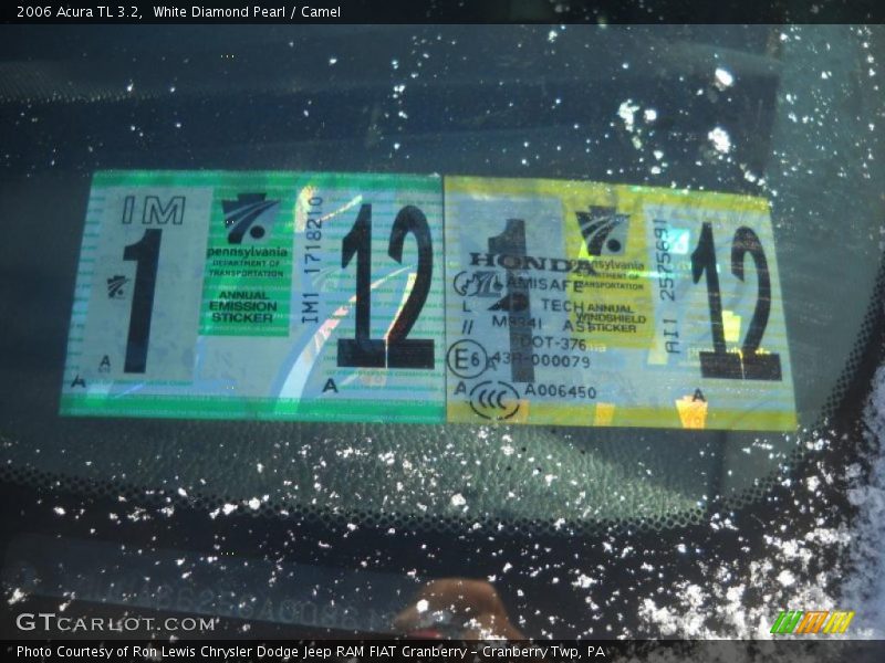 White Diamond Pearl / Camel 2006 Acura TL 3.2