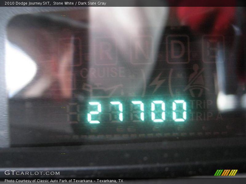 Stone White / Dark Slate Gray 2010 Dodge Journey SXT