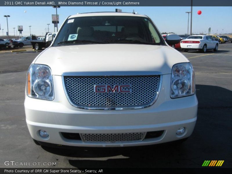 White Diamond Tintcoat / Cocoa/Light Cashmere 2011 GMC Yukon Denali AWD