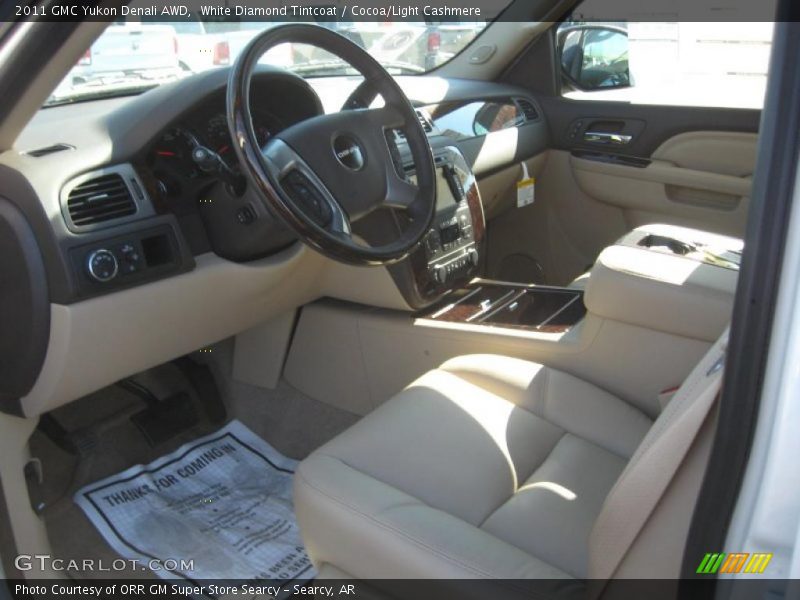 White Diamond Tintcoat / Cocoa/Light Cashmere 2011 GMC Yukon Denali AWD