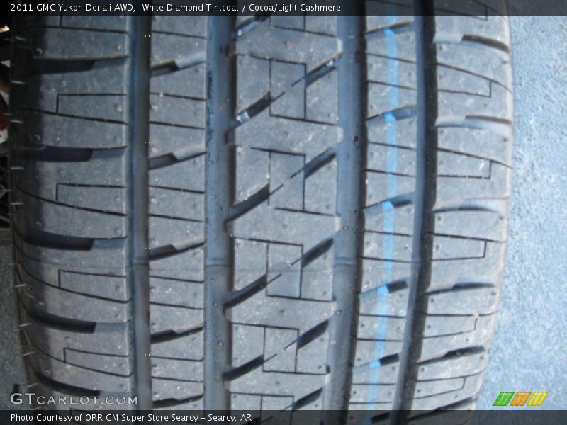 White Diamond Tintcoat / Cocoa/Light Cashmere 2011 GMC Yukon Denali AWD