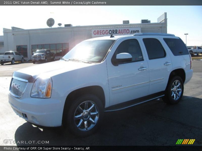 Summit White / Cocoa/Light Cashmere 2011 GMC Yukon Denali AWD