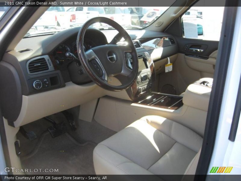 Summit White / Cocoa/Light Cashmere 2011 GMC Yukon Denali AWD