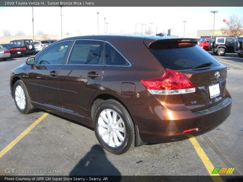 Sunset Bronze Mica / Ivory 2009 Toyota Venza I4