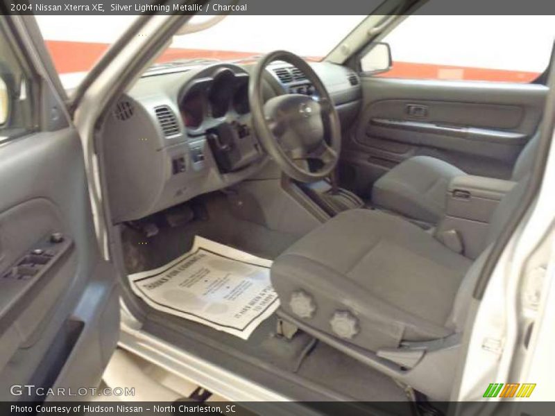 Silver Lightning Metallic / Charcoal 2004 Nissan Xterra XE