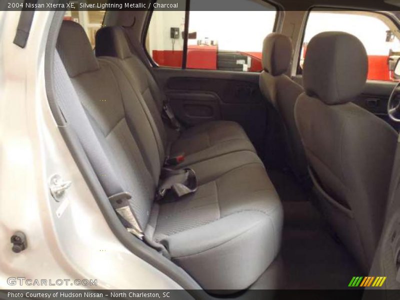 Silver Lightning Metallic / Charcoal 2004 Nissan Xterra XE