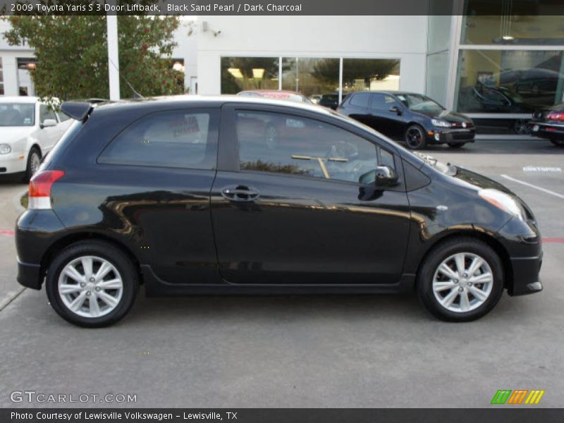 Black Sand Pearl / Dark Charcoal 2009 Toyota Yaris S 3 Door Liftback