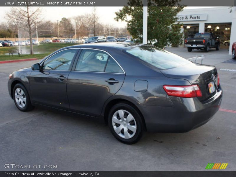 Magnetic Gray Metallic / Ash 2009 Toyota Camry LE