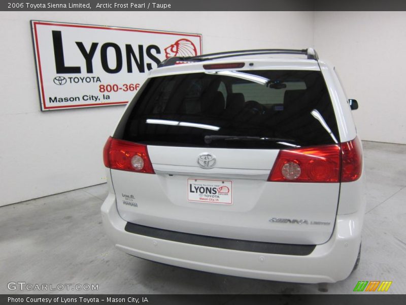 Arctic Frost Pearl / Taupe 2006 Toyota Sienna Limited