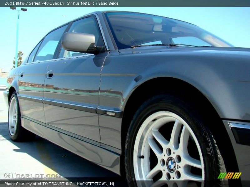 Stratus Metallic / Sand Beige 2001 BMW 7 Series 740iL Sedan