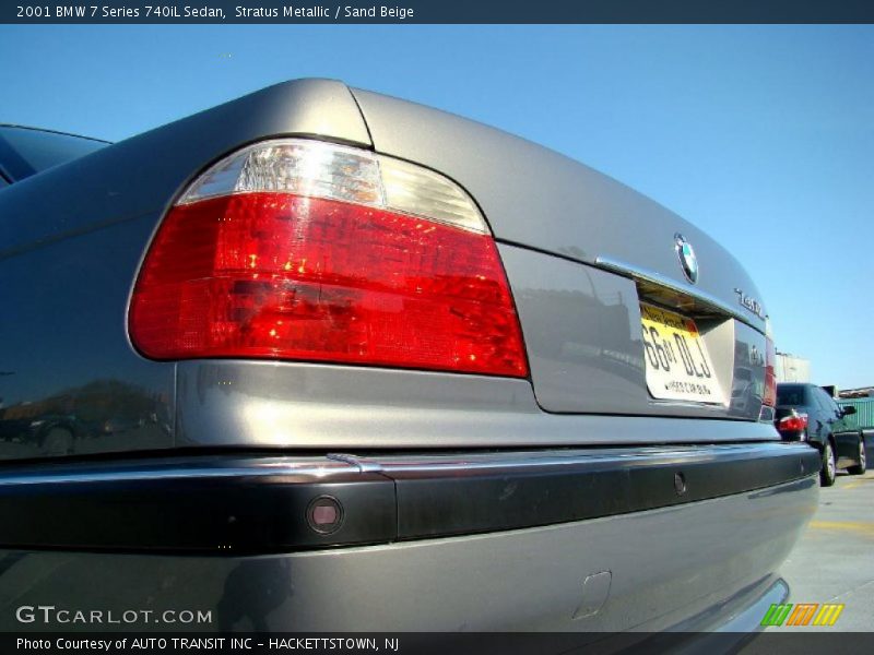 Stratus Metallic / Sand Beige 2001 BMW 7 Series 740iL Sedan