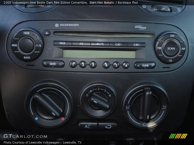 Controls of 2005 New Beetle Dark Flint Edition Convertible