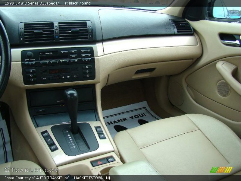 Dashboard of 1999 3 Series 323i Sedan
