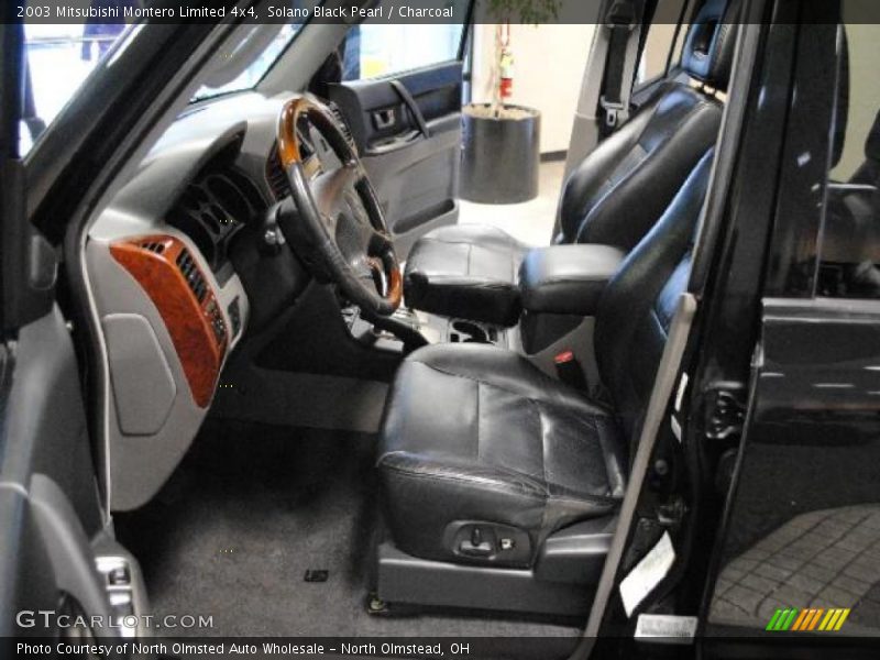 Solano Black Pearl / Charcoal 2003 Mitsubishi Montero Limited 4x4