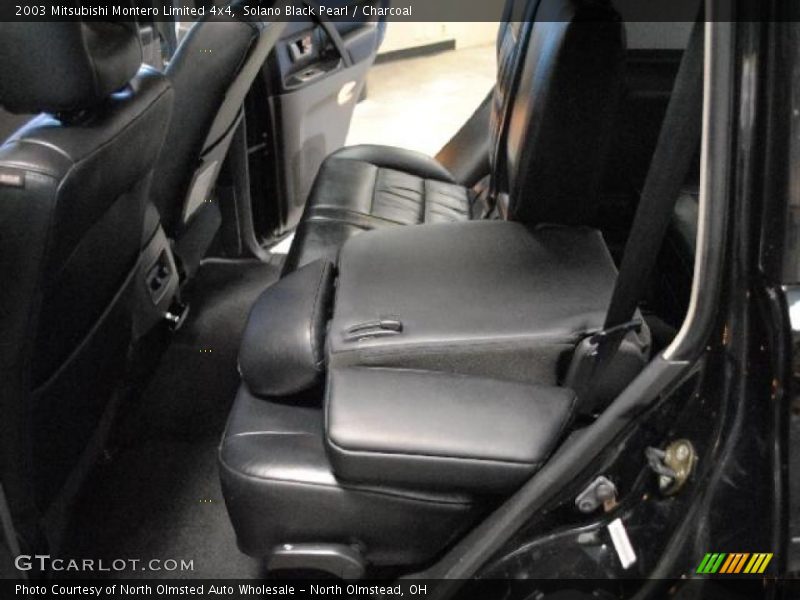 Solano Black Pearl / Charcoal 2003 Mitsubishi Montero Limited 4x4