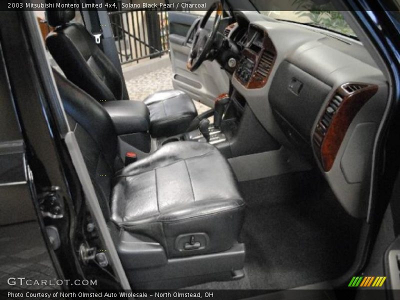 Solano Black Pearl / Charcoal 2003 Mitsubishi Montero Limited 4x4