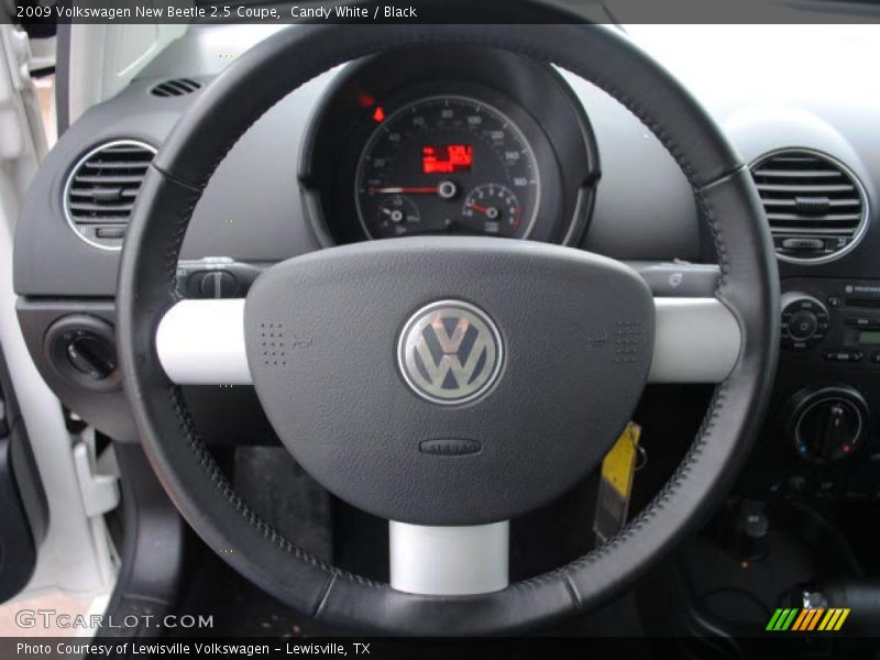 Candy White / Black 2009 Volkswagen New Beetle 2.5 Coupe