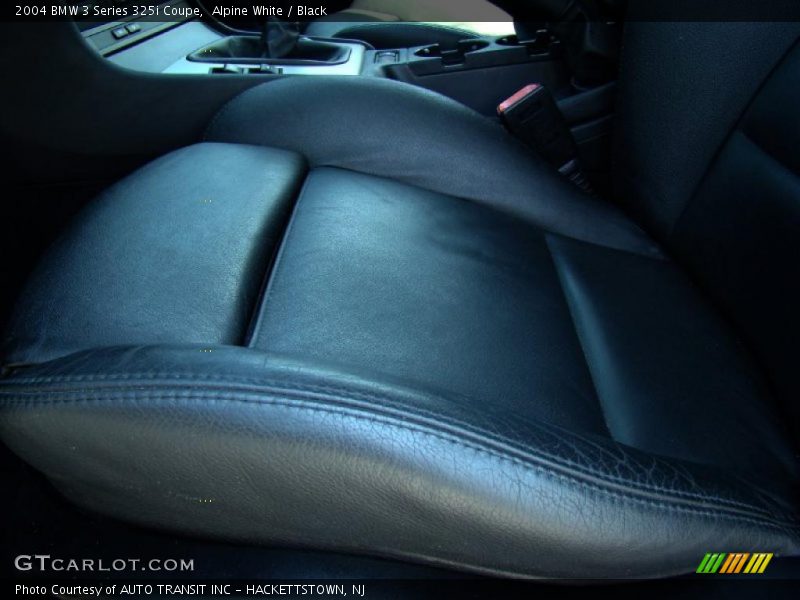 Alpine White / Black 2004 BMW 3 Series 325i Coupe