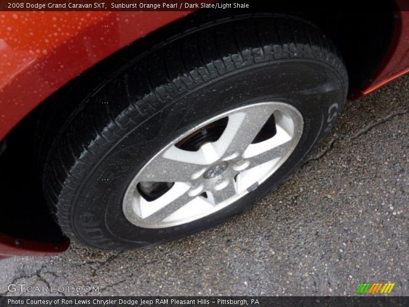 Sunburst Orange Pearl / Dark Slate/Light Shale 2008 Dodge Grand Caravan SXT