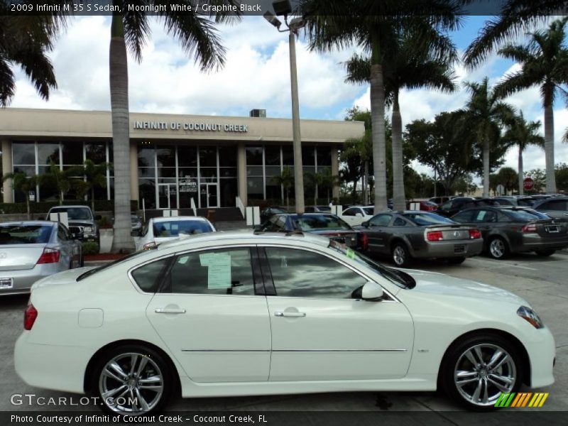 Moonlight White / Graphite Black 2009 Infiniti M 35 S Sedan