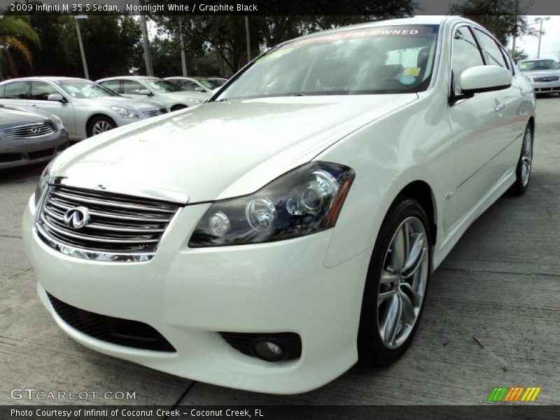 Moonlight White / Graphite Black 2009 Infiniti M 35 S Sedan
