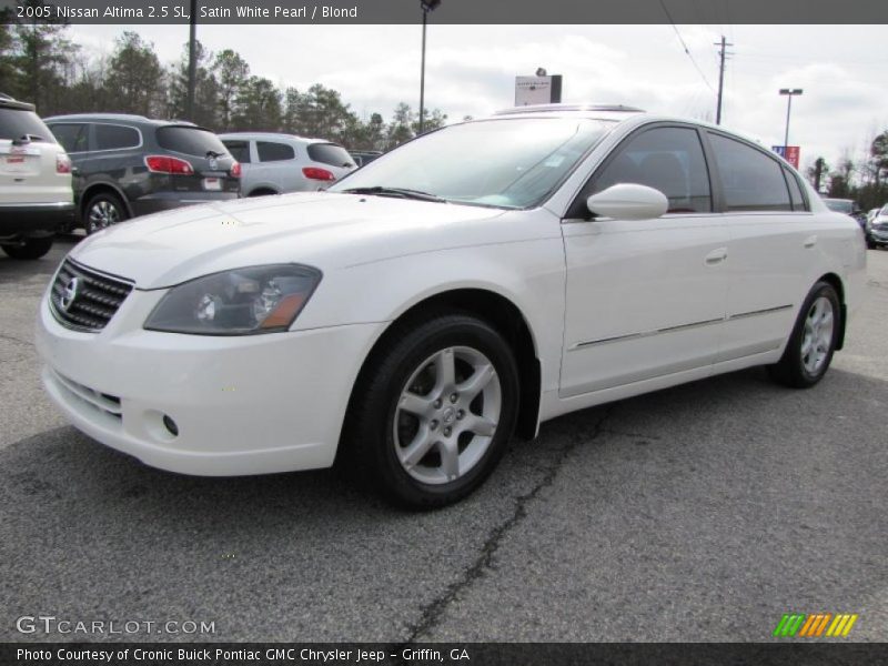 Satin White Pearl / Blond 2005 Nissan Altima 2.5 SL