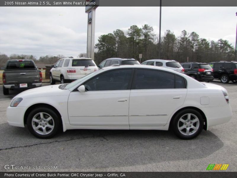 Satin White Pearl / Blond 2005 Nissan Altima 2.5 SL