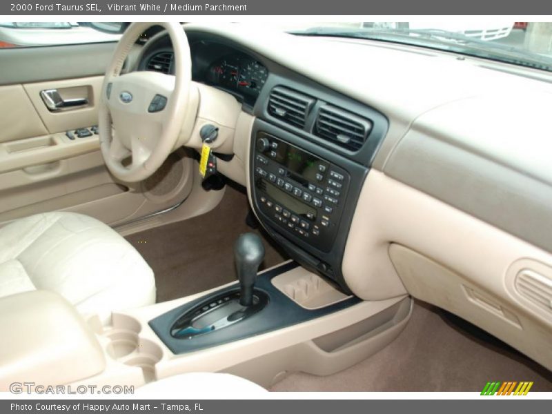 Vibrant White / Medium Parchment 2000 Ford Taurus SEL