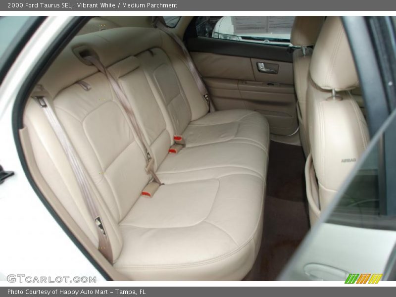 Vibrant White / Medium Parchment 2000 Ford Taurus SEL