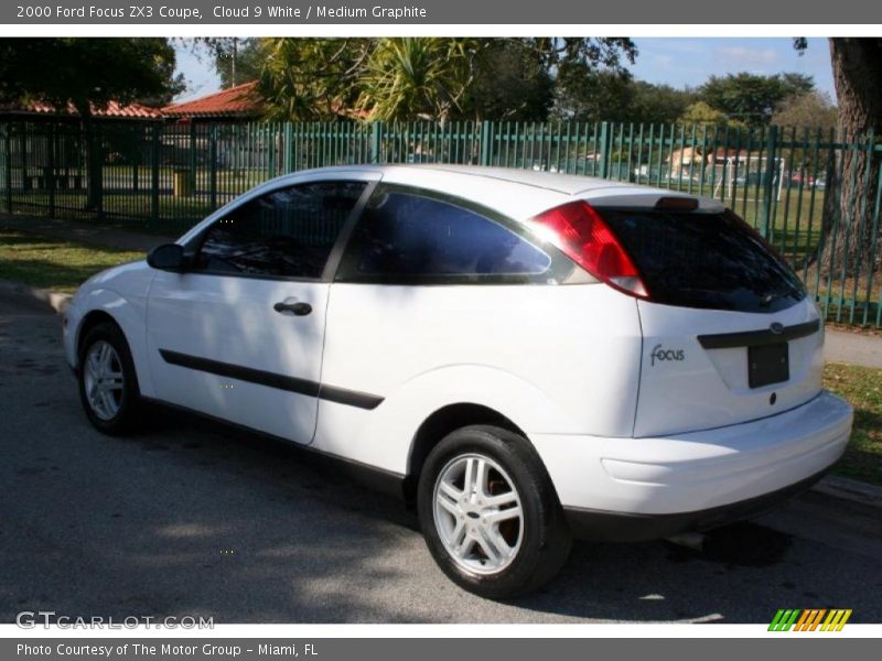 Cloud 9 White / Medium Graphite 2000 Ford Focus ZX3 Coupe